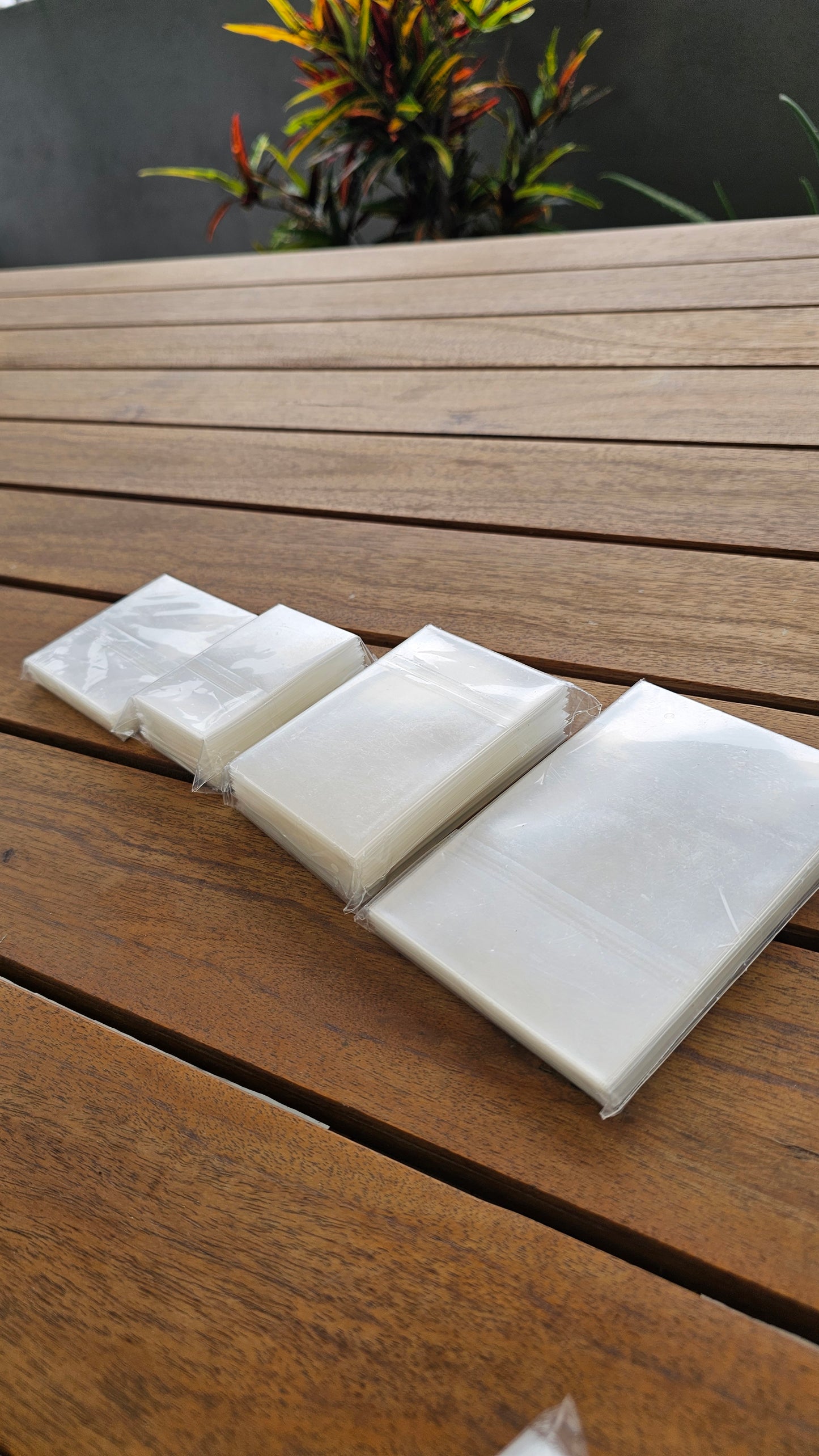 Micas Premium Standard Size (100) 63.5x88 mm